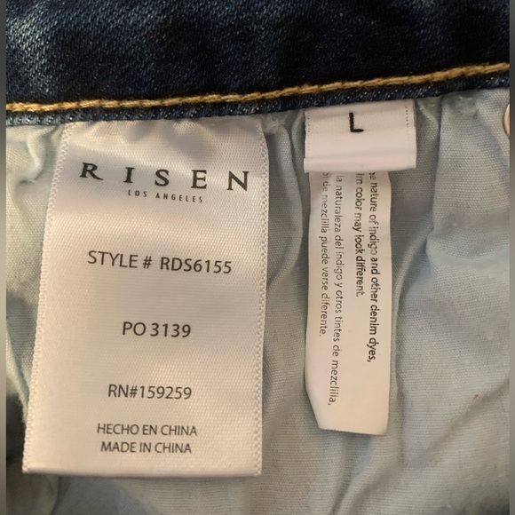 Risen High Waist Denim Shorts Size L.  NWT. Dark Wash. - Picture 6 of 10
